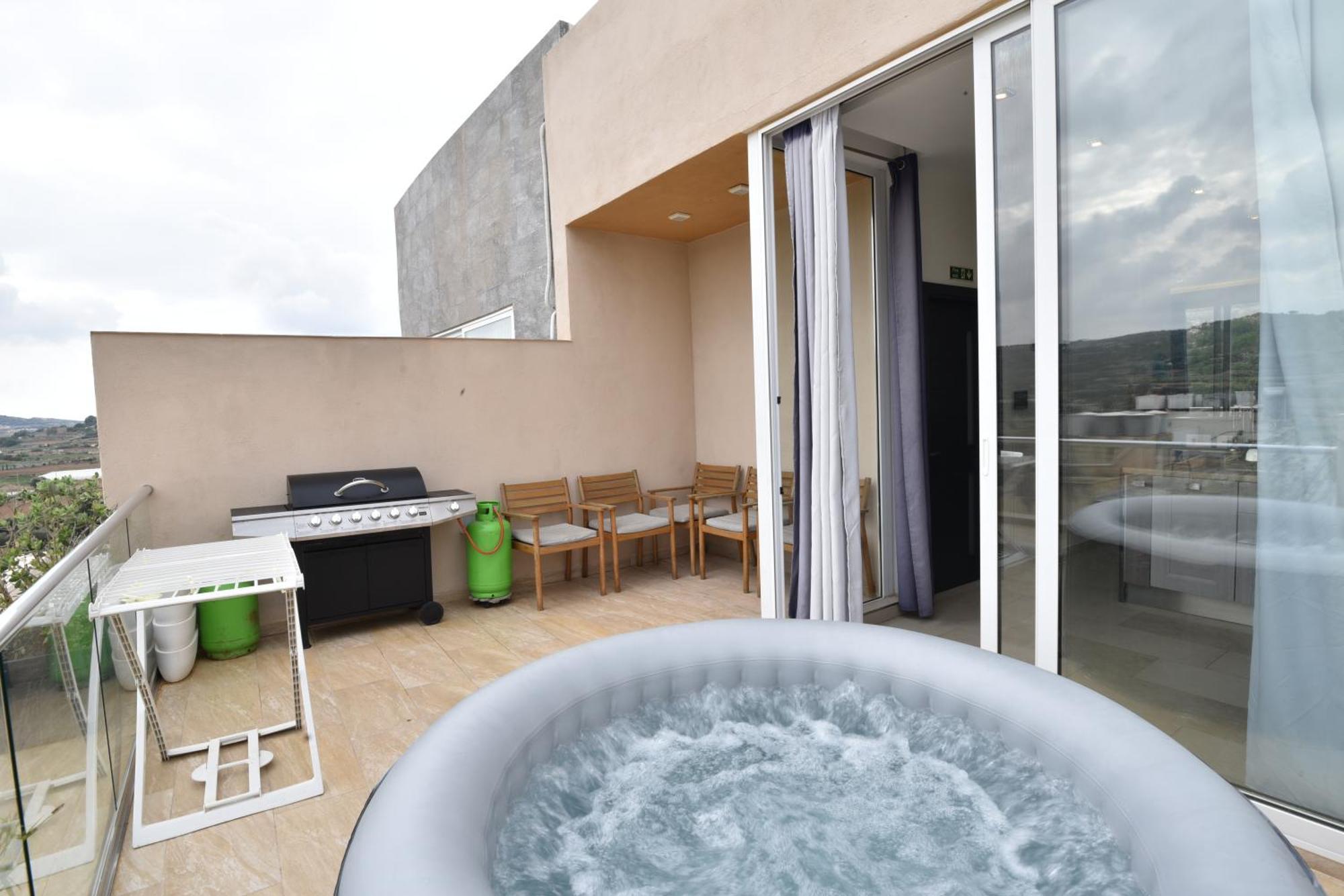 Hillview Duplex Penthouse St. Paul's Bay Exterior foto